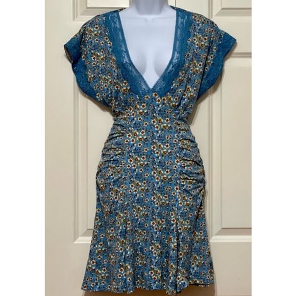 Free People Sweet Talker Mini Dress in Blue Motif size Medium - Picture 3 of 4